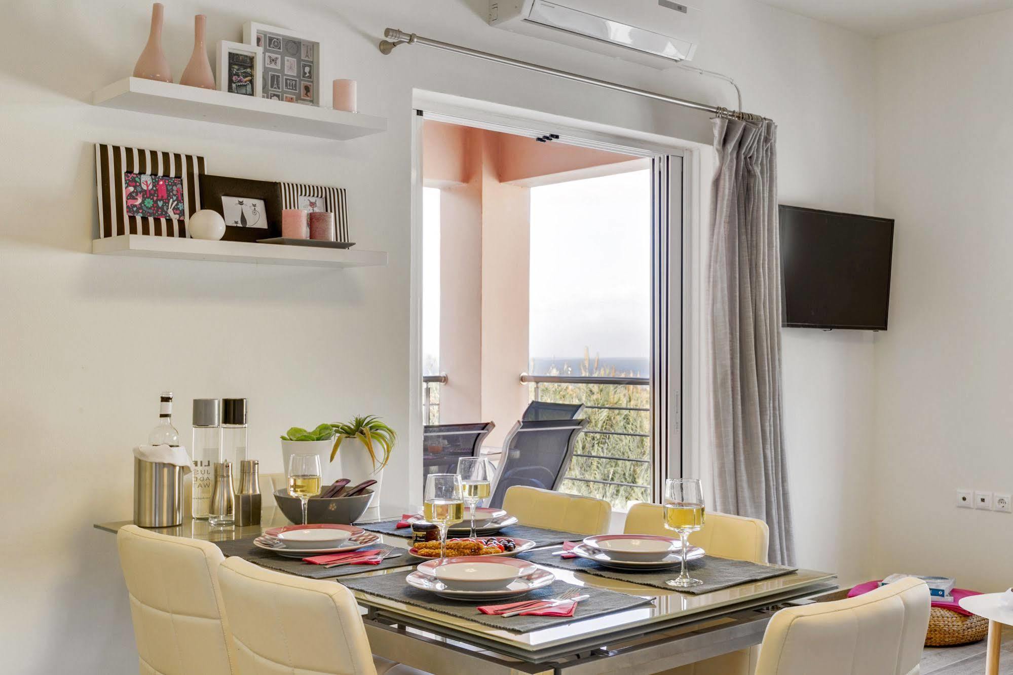 Cyan Icons Villas Τσιβαράς Εξωτερικό φωτογραφία
