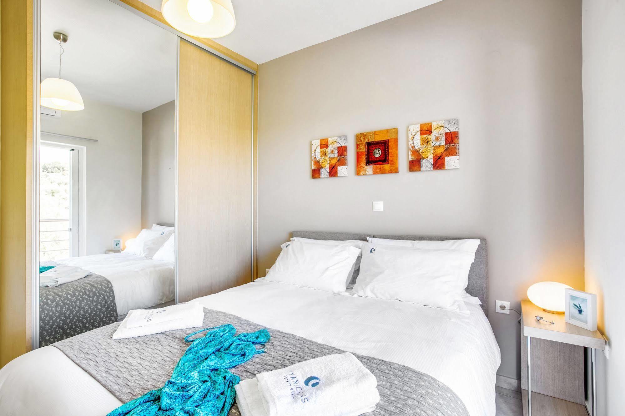 Cyan Icons Villas Τσιβαράς Εξωτερικό φωτογραφία