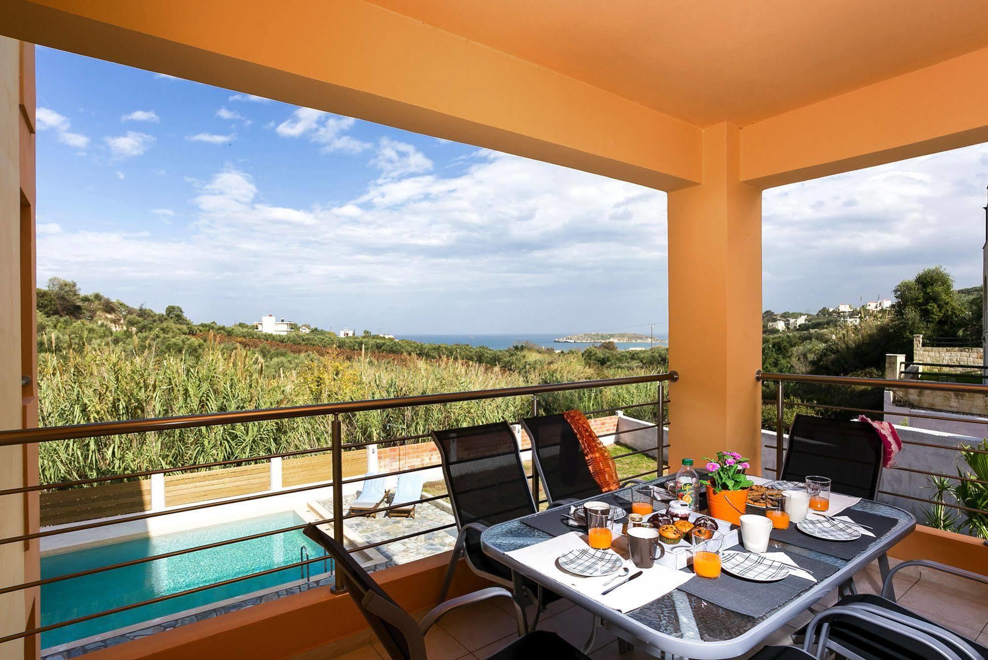 Cyan Icons Villas Τσιβαράς Εξωτερικό φωτογραφία
